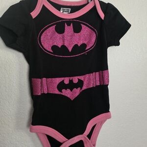 Toddler Justice League Baby Batgirl Glitter Onesie - Black & Pink